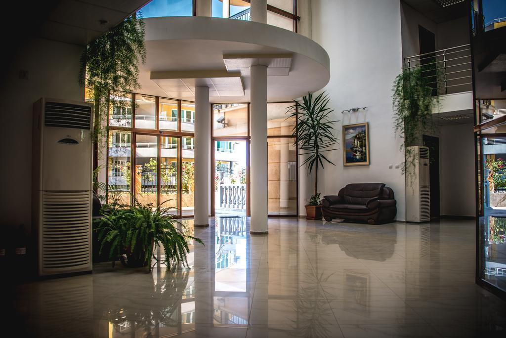 Apart Hotel Apolonia Palace Sinemoretz Exterior photo