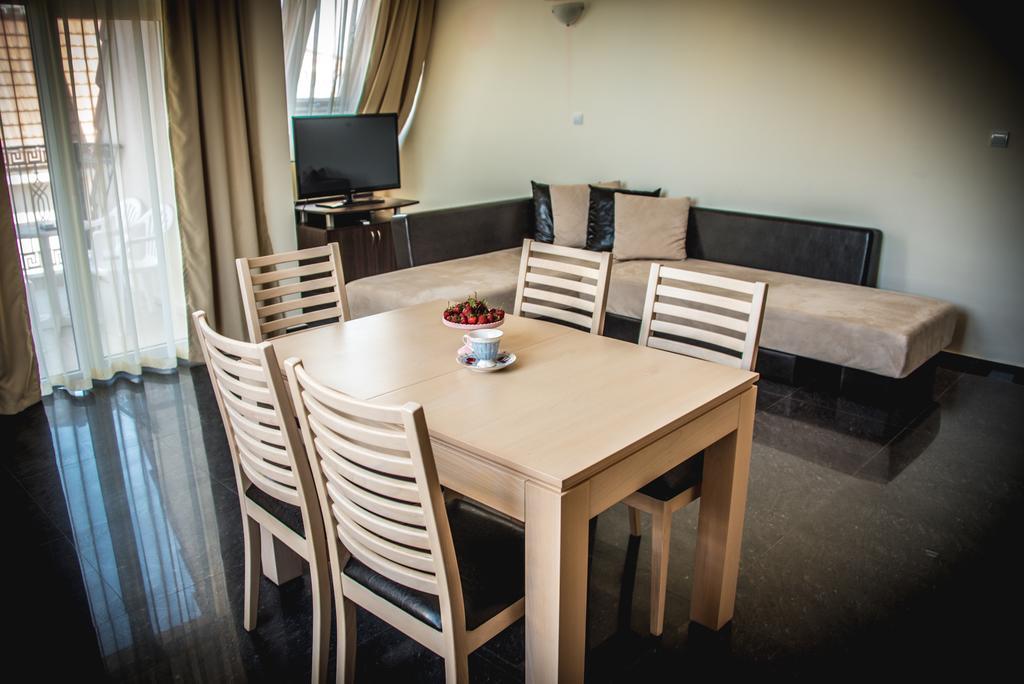 Apart Hotel Apolonia Palace Sinemoretz Room photo