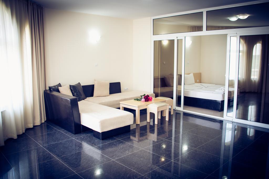 Apart Hotel Apolonia Palace Sinemoretz Room photo